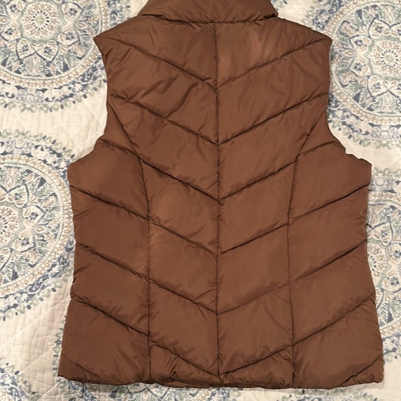 Cole Haan Toffee Polyfill Sip Front Vest - Picture 5 of 6